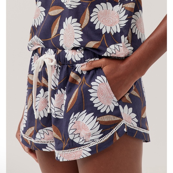 PACT Organic Breezy Cotton Sleep Short - Picture 2 of 3